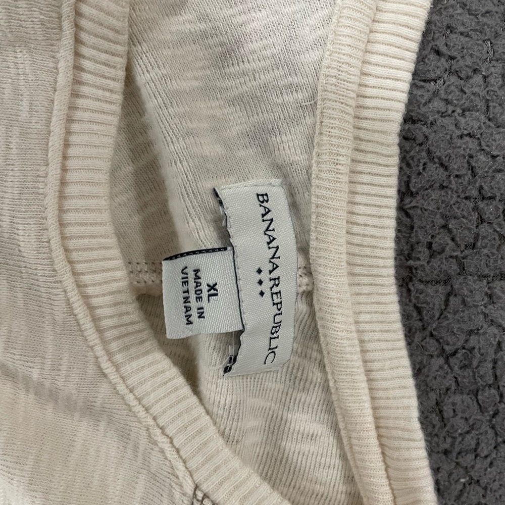 Banana Republic XL.Shirt was only worn a few times.
